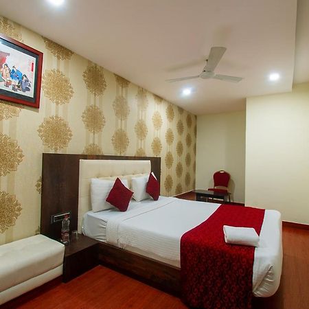 Vinayak Bhavan By Vinayak Hotels Brahmapur Esterno foto