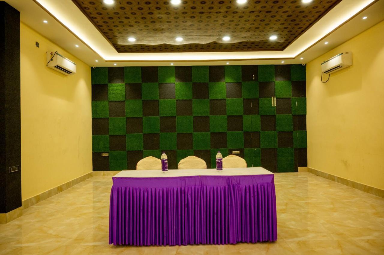 Vinayak Bhavan By Vinayak Hotels Brahmapur Esterno foto