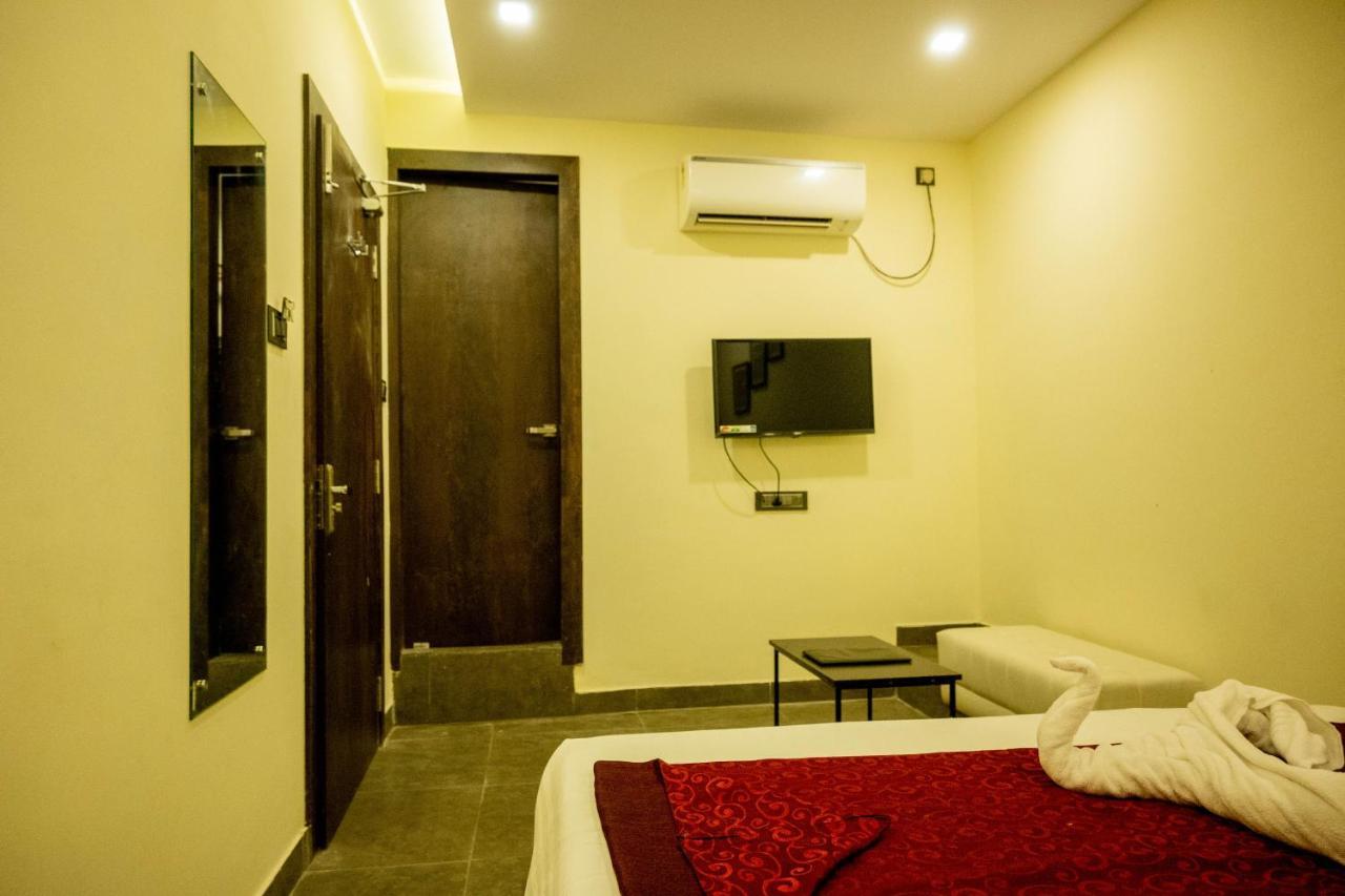 Vinayak Bhavan By Vinayak Hotels Brahmapur Esterno foto