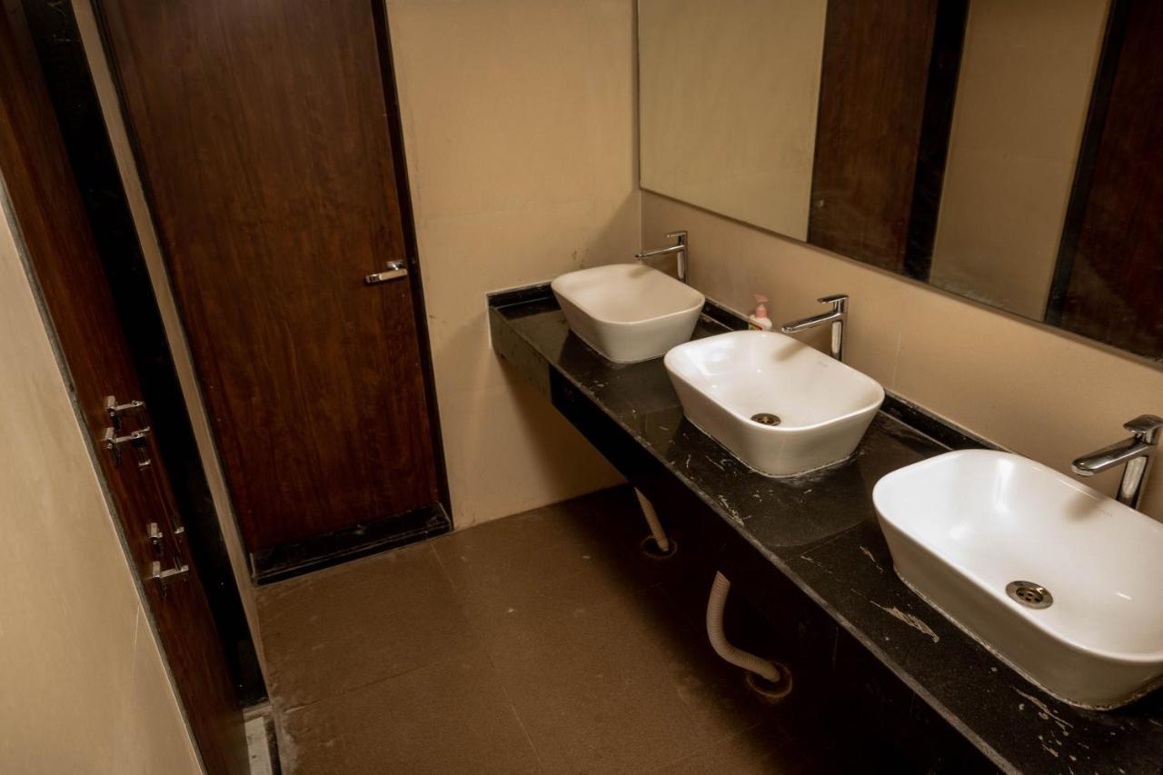 Vinayak Bhavan By Vinayak Hotels Brahmapur Esterno foto